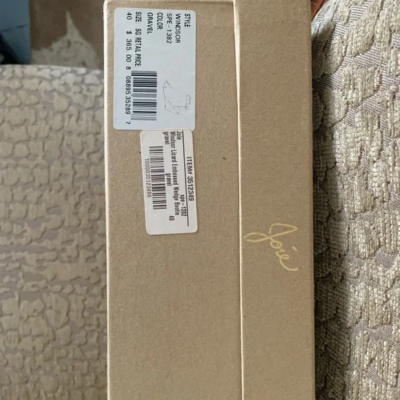 Joie Windsor lizard embossed bootie. Gravel color. Sz 40 - Picture 4 of 4